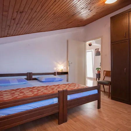 Vukicevic Brodarica Apartamento *